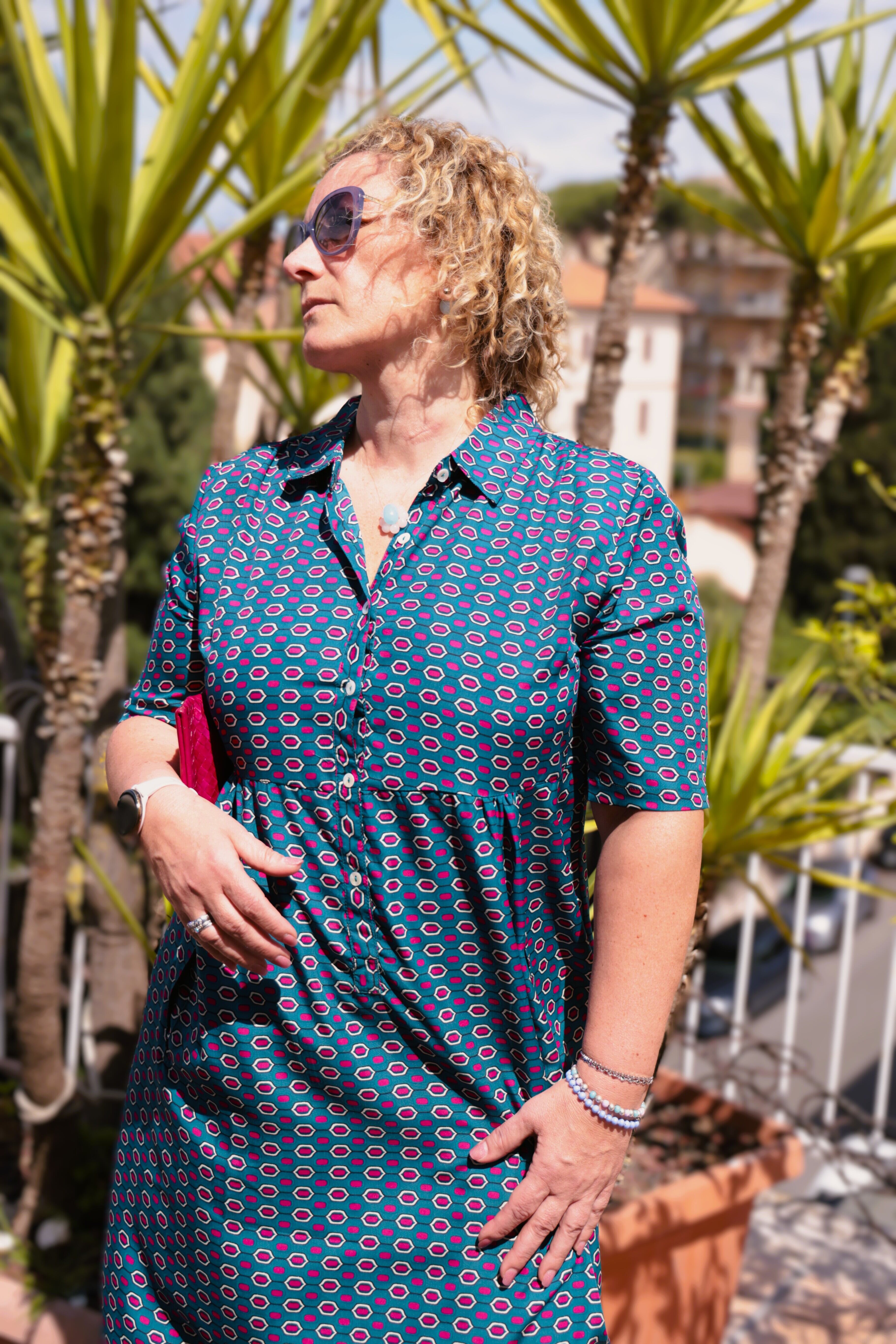 Vestito seta abito fluido ed elegante con una fantasia geometrica ottanio