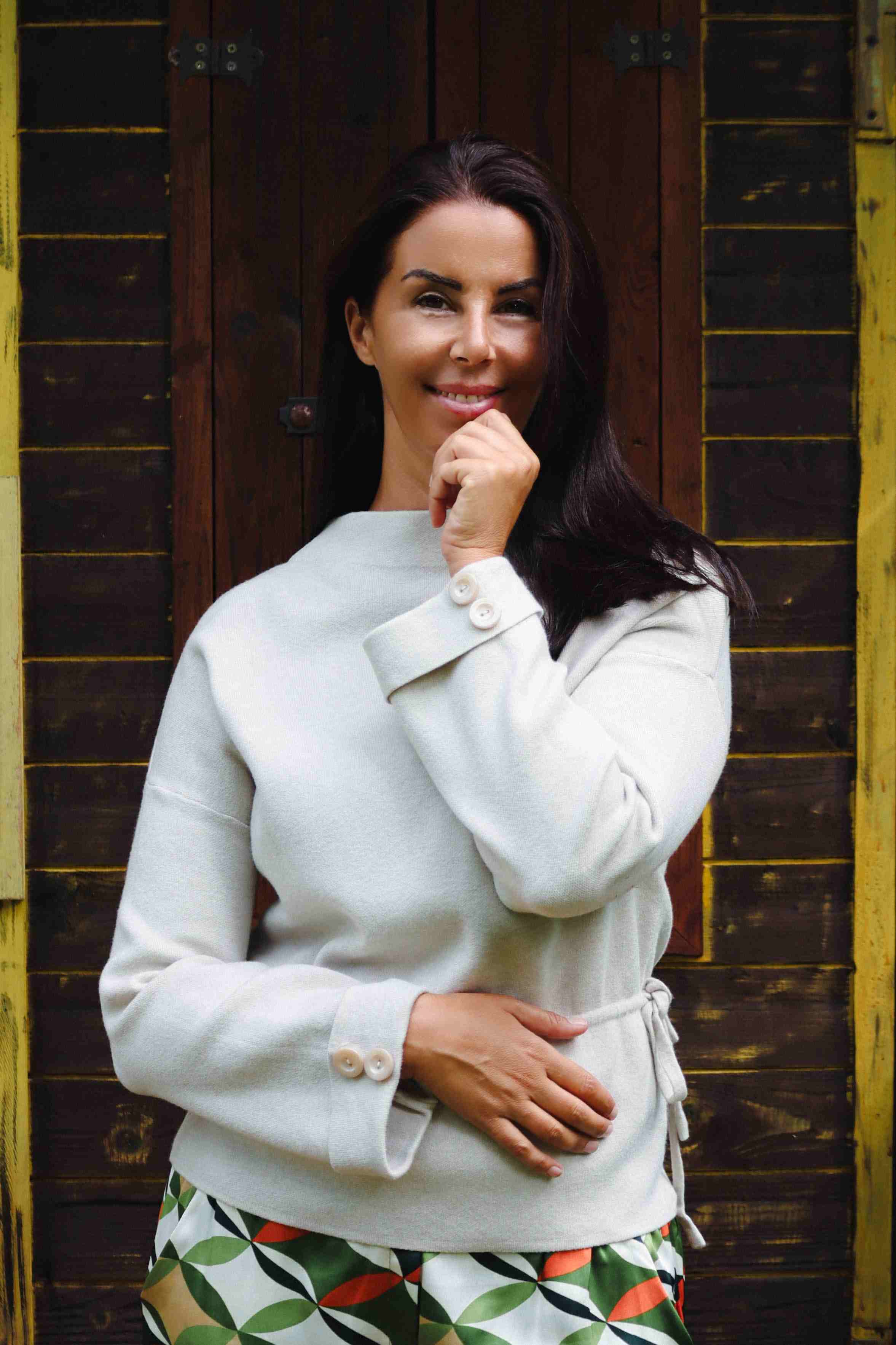 Soft, creamy, vanilla-colored (viscose) sweater.