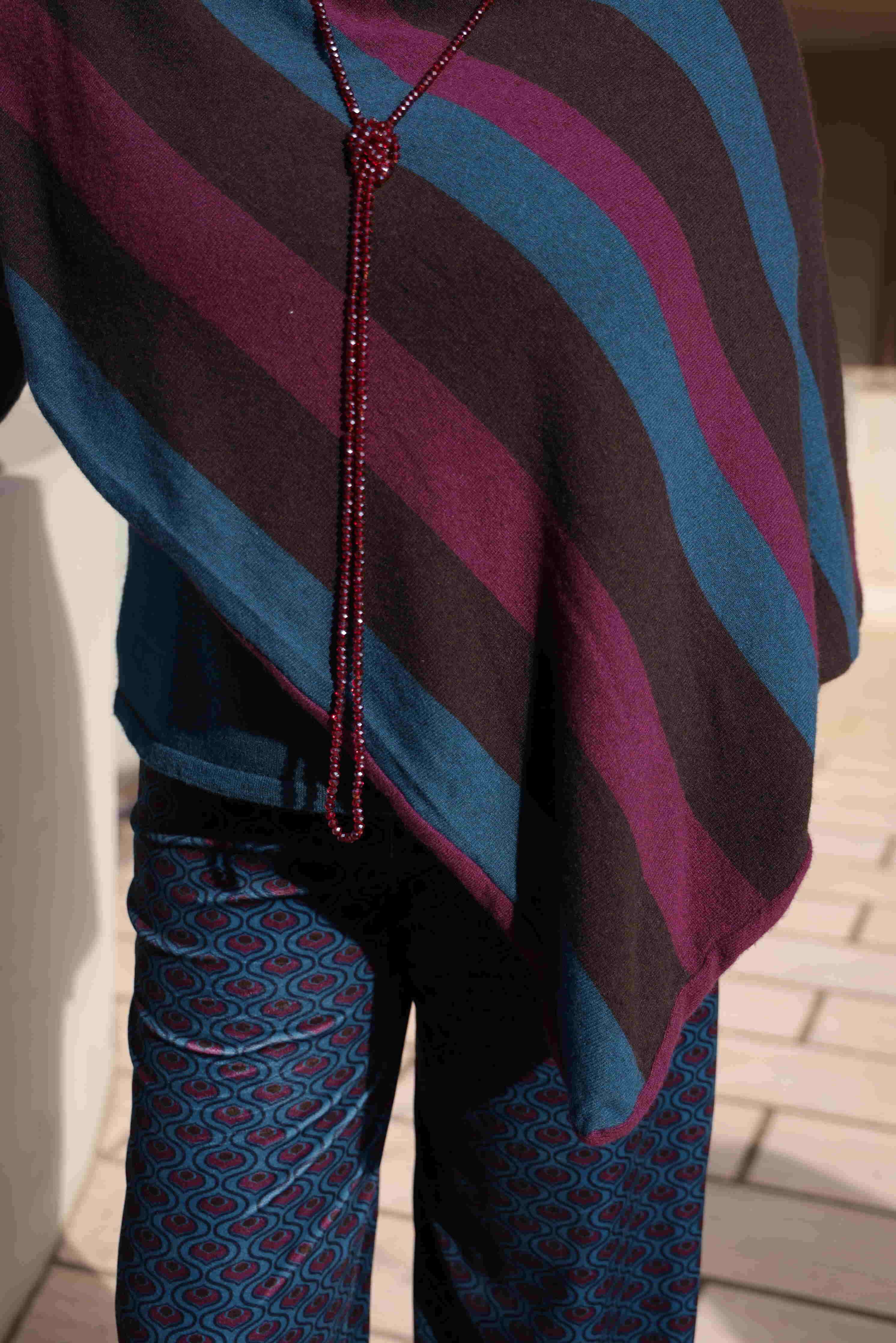 Velvet trousers with teal and burgundy geometries (velvet)