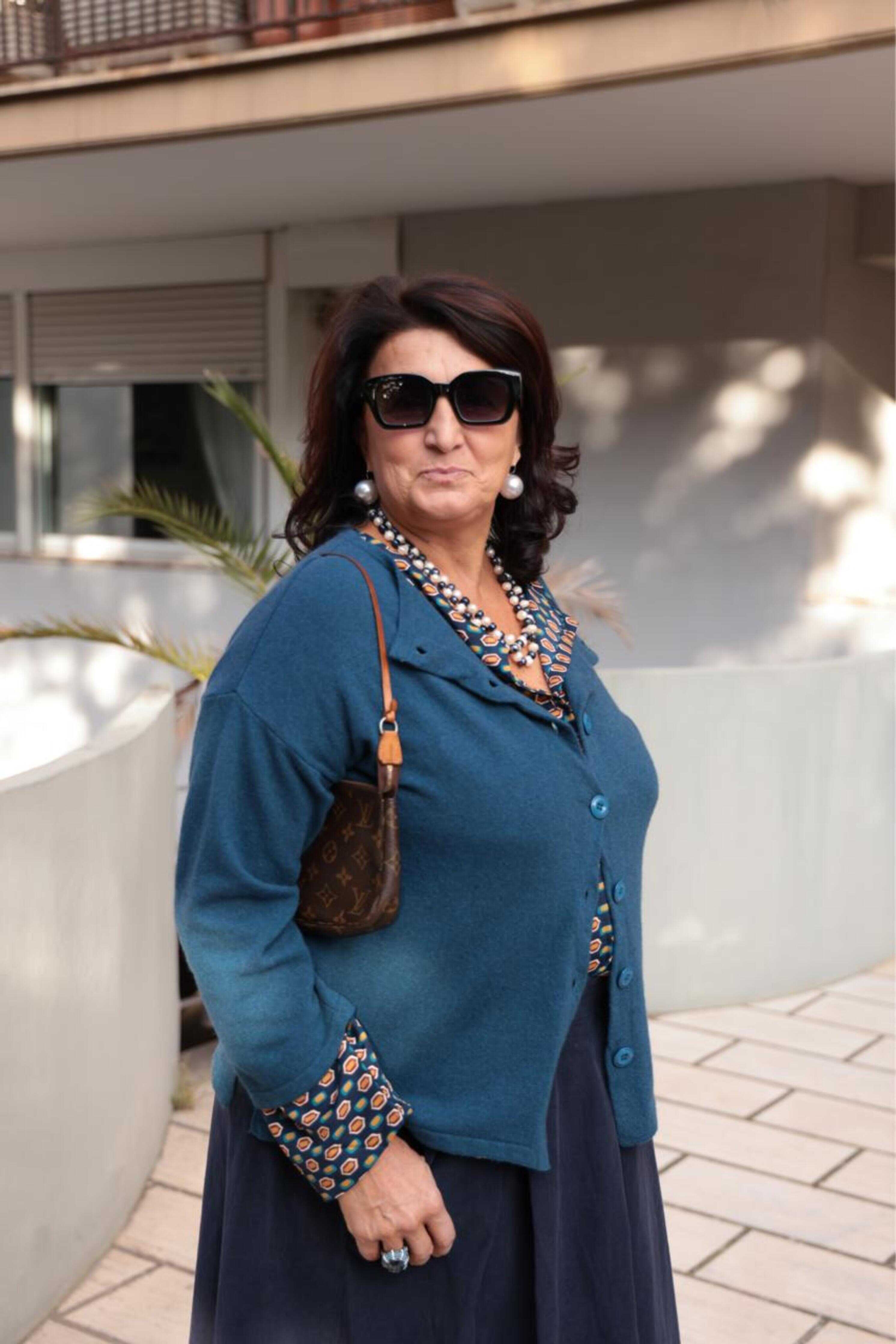 Falda Midi Essenza en Azul (Pana)