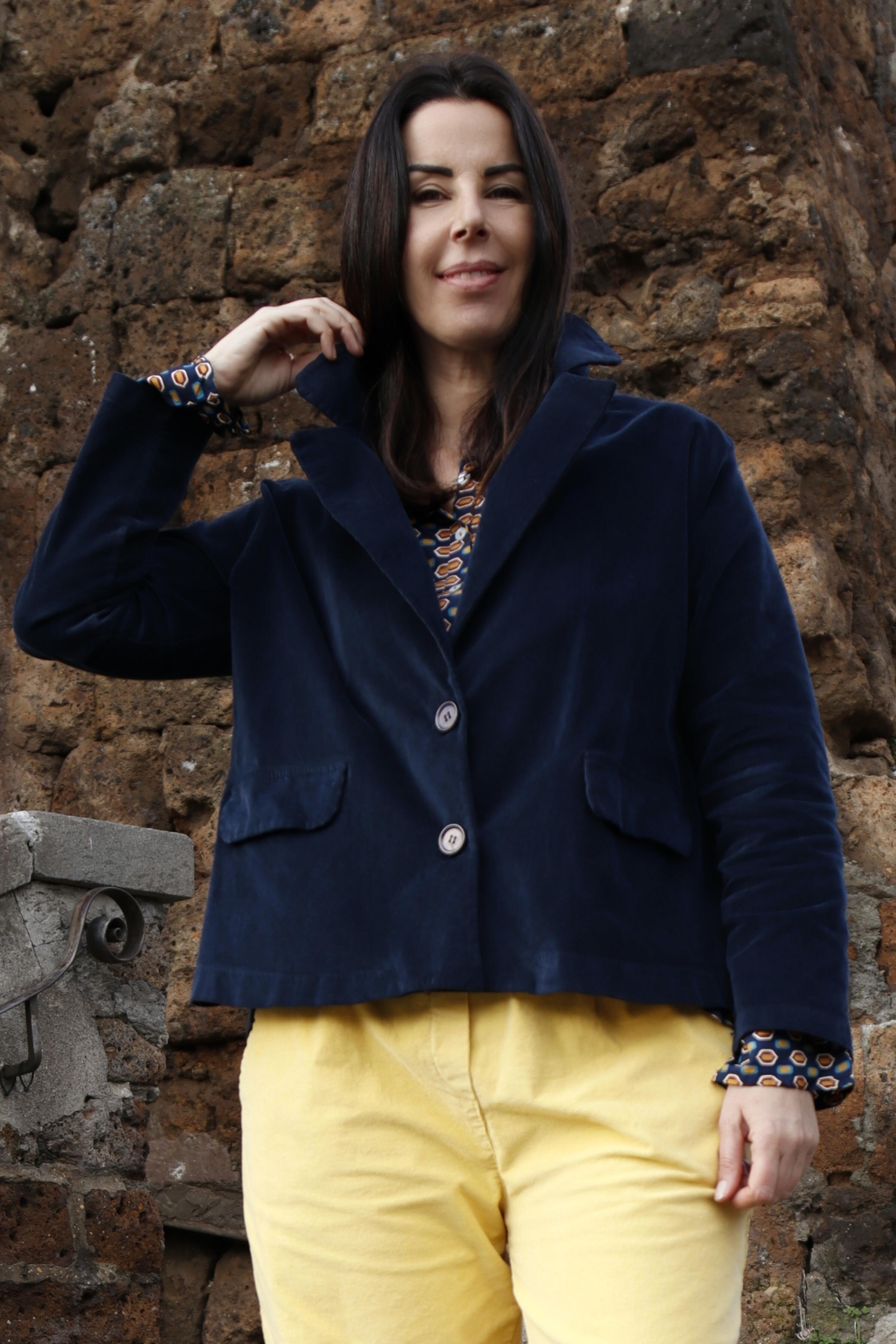 Giacca in velluto liscio elasticizzato di cotone colore blu