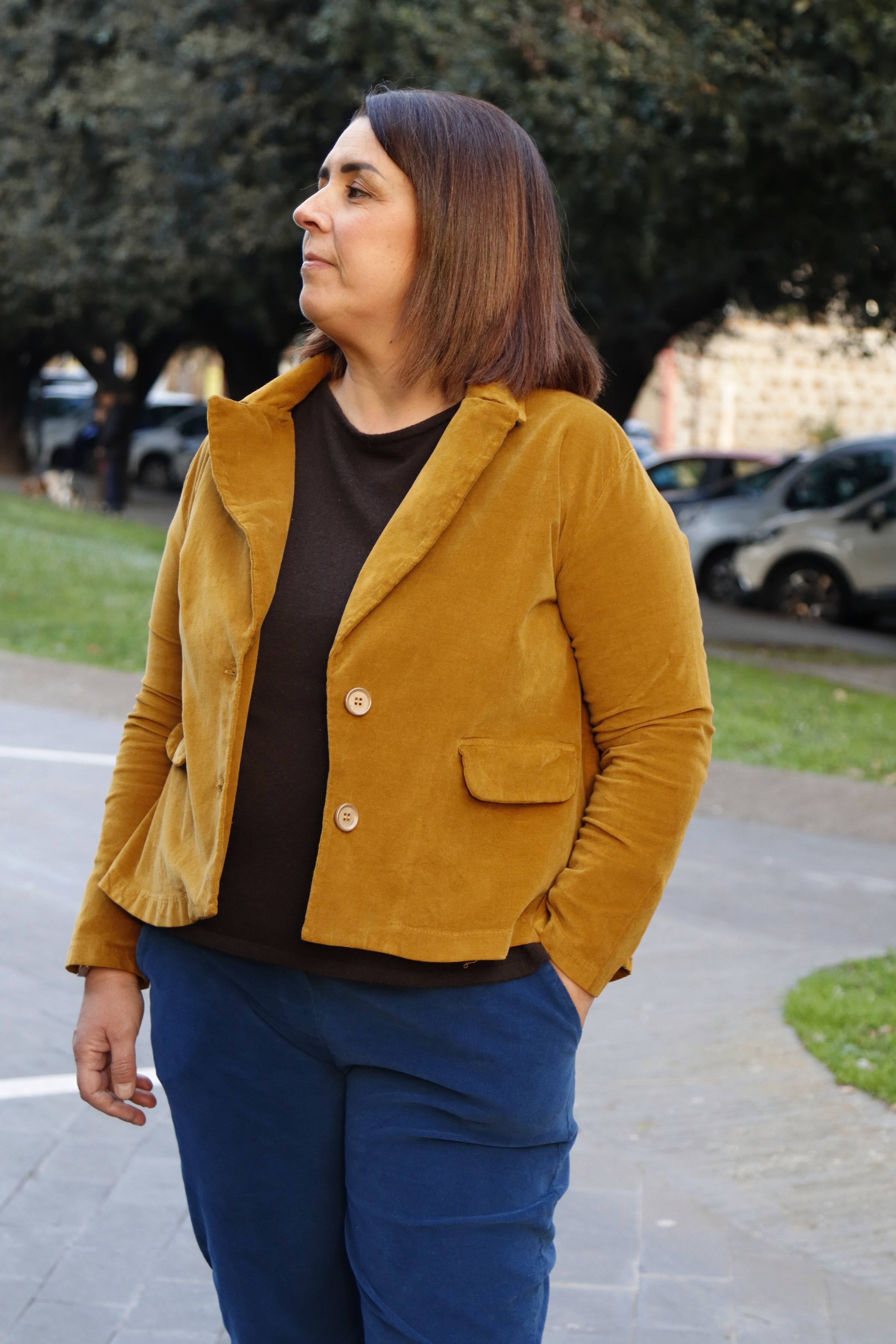 Giacca in velluto liscio elasticizzato di cotone colore senape