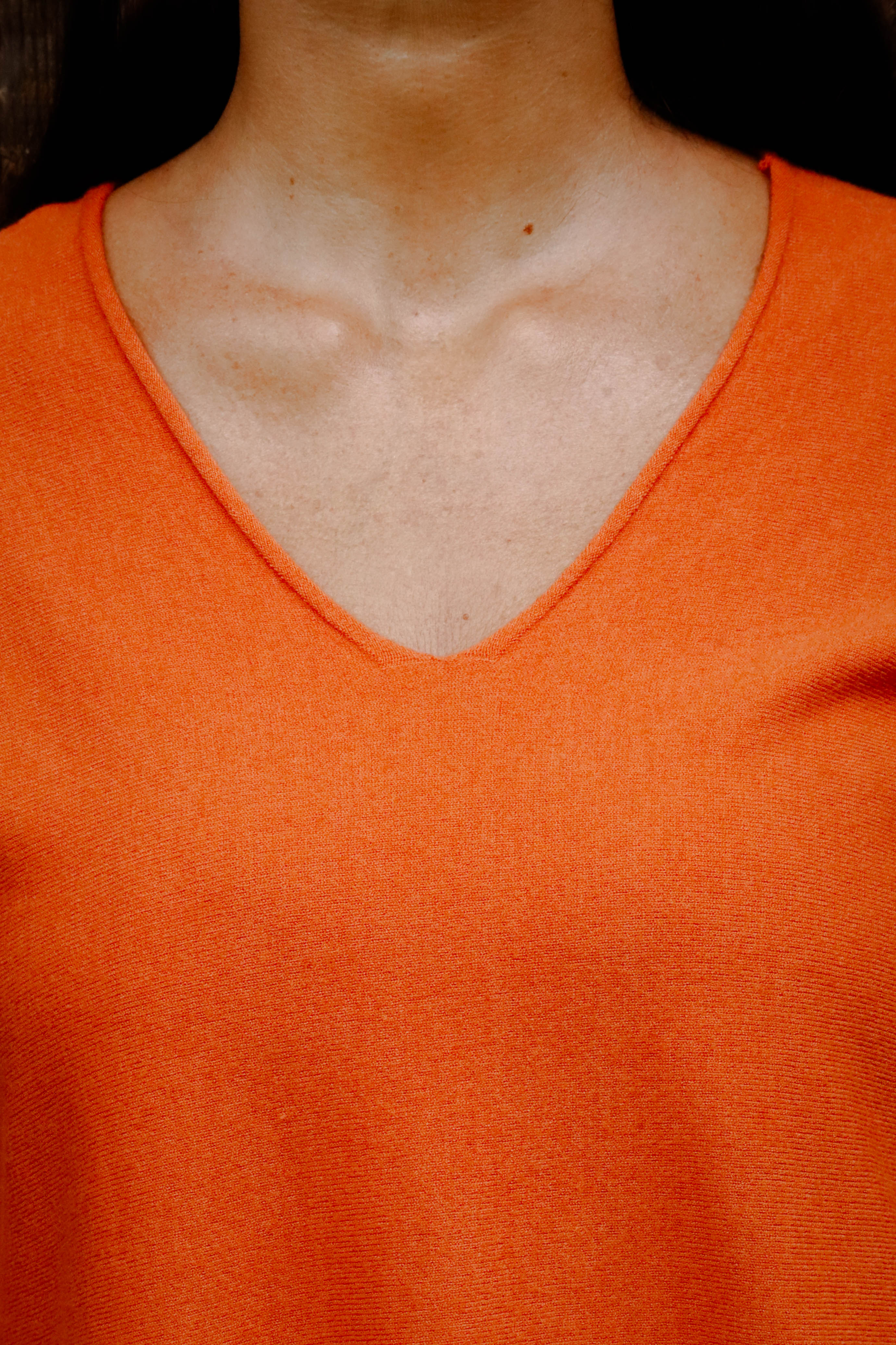 Maglione collo a v Zucca viscosa e modal over size