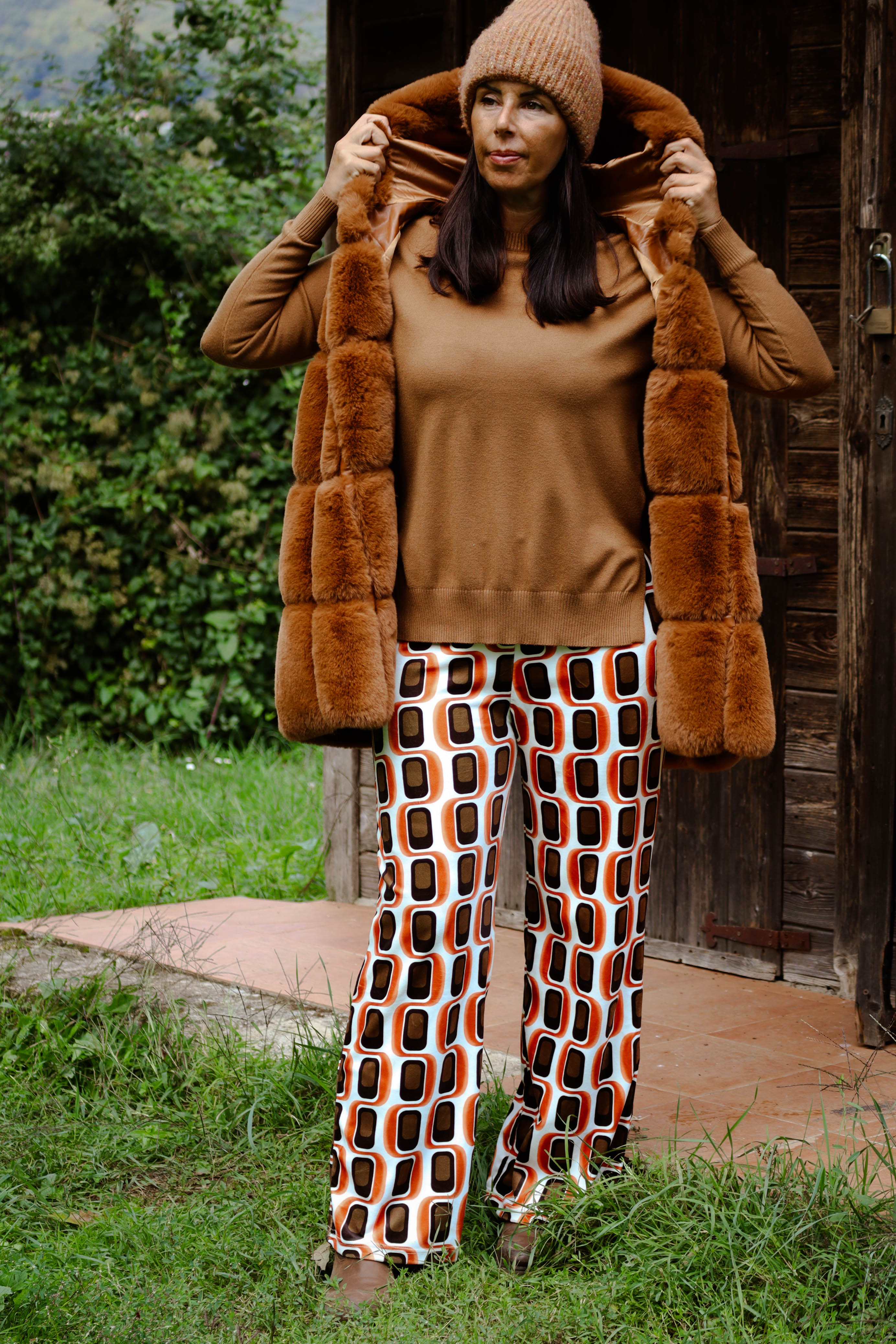 Maglione girocollo viscosa colore carammello