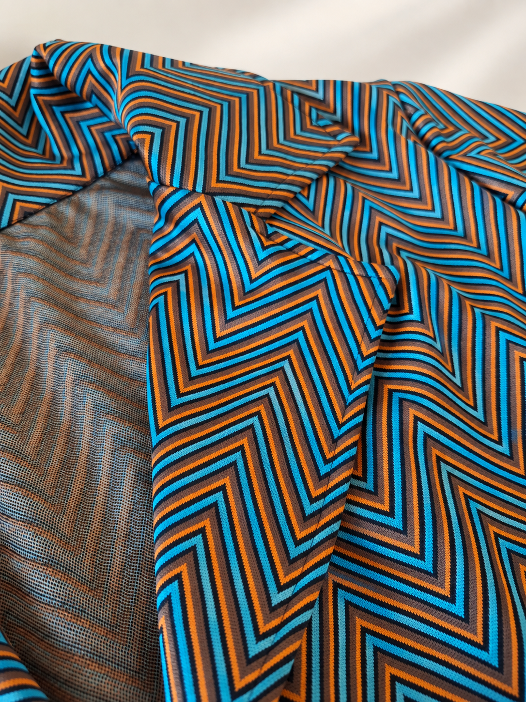Giacca Levante Chevron donna in jersey di viscosa Tessimete – linea e vestibilità