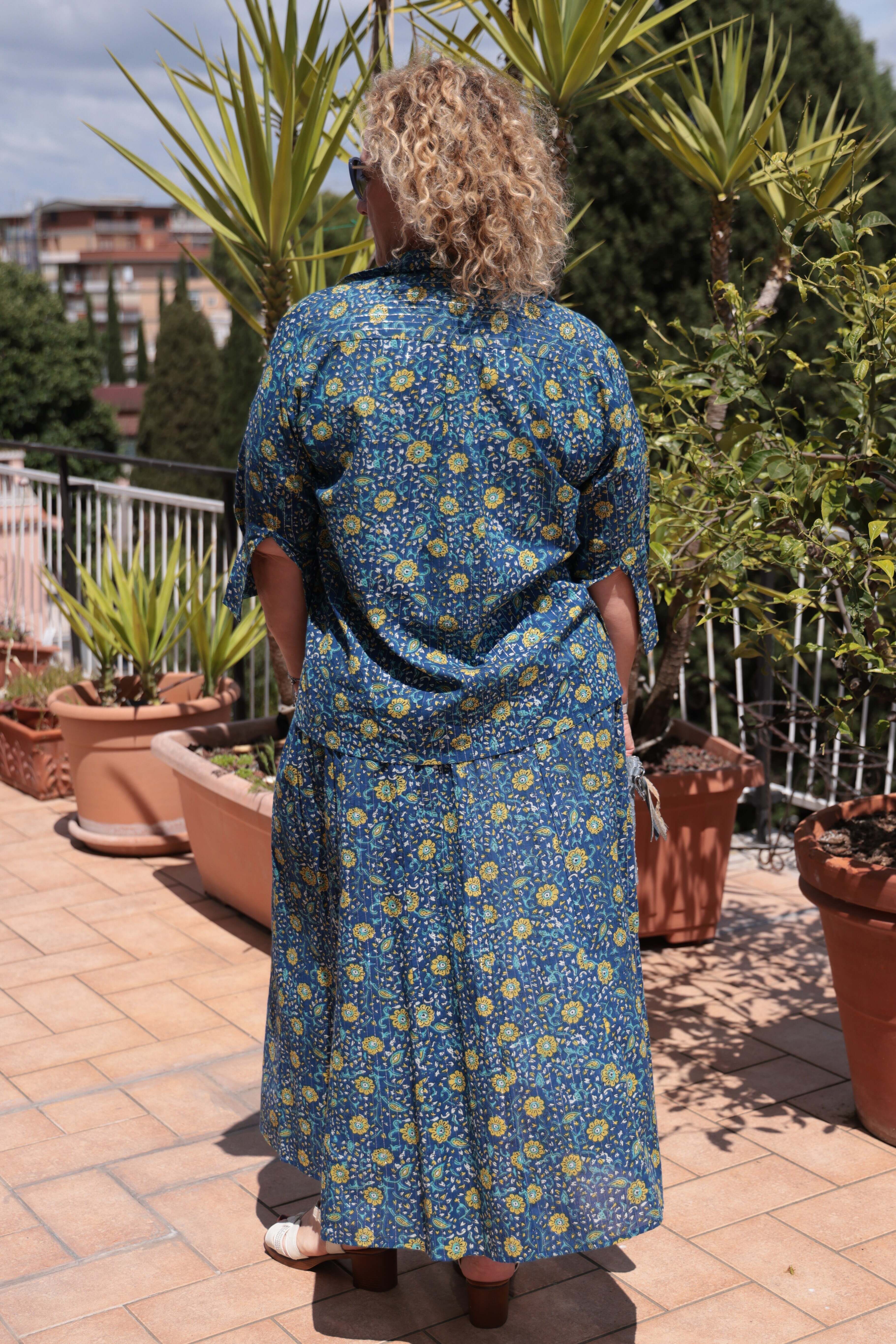 Gonna Jambiani lunga cotone  colore blu polvere e giallo fantasia fiorata