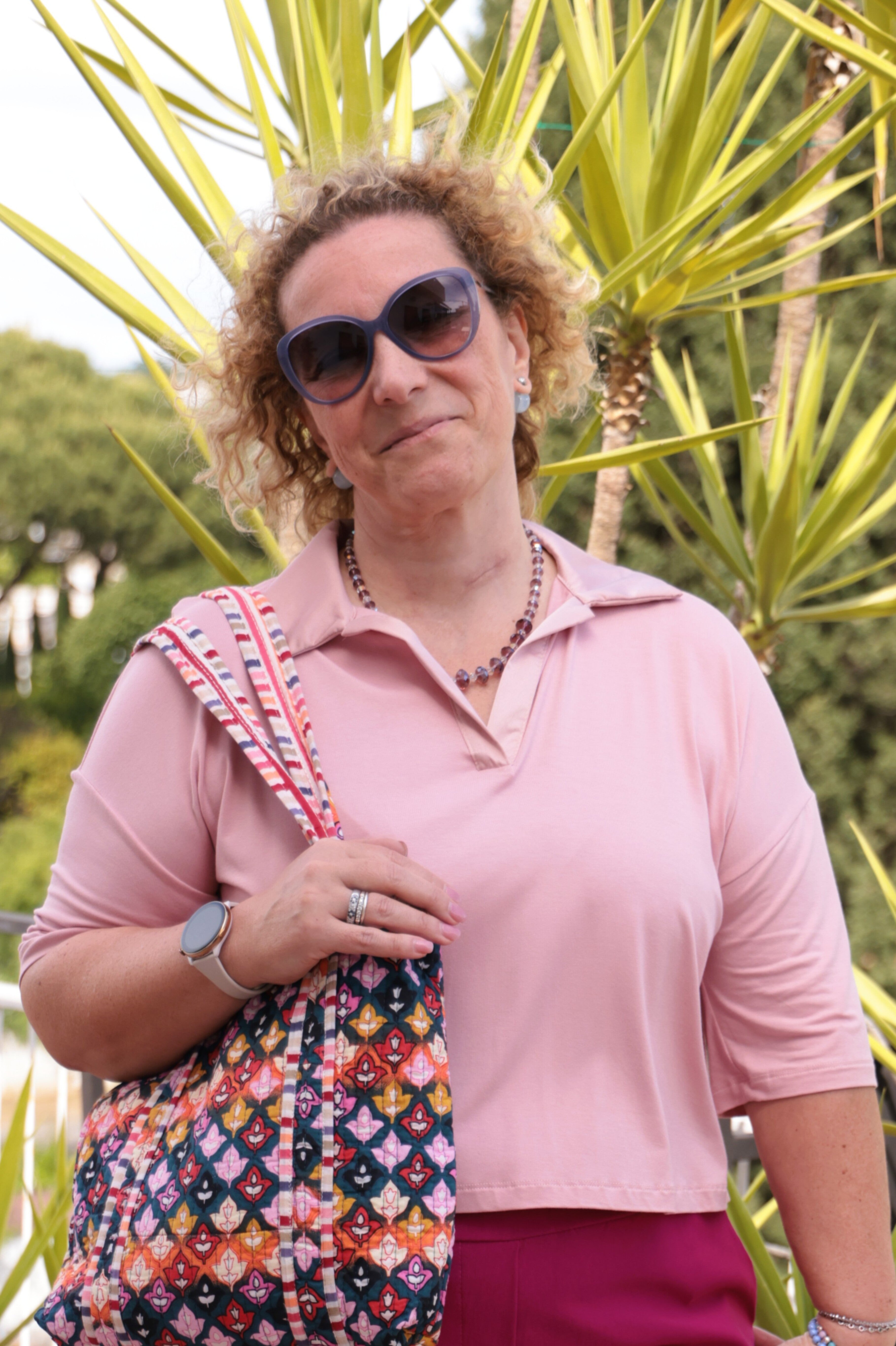 Blusa in jersey di viscosa con dettaglio di collo in raso , colore rosa antico