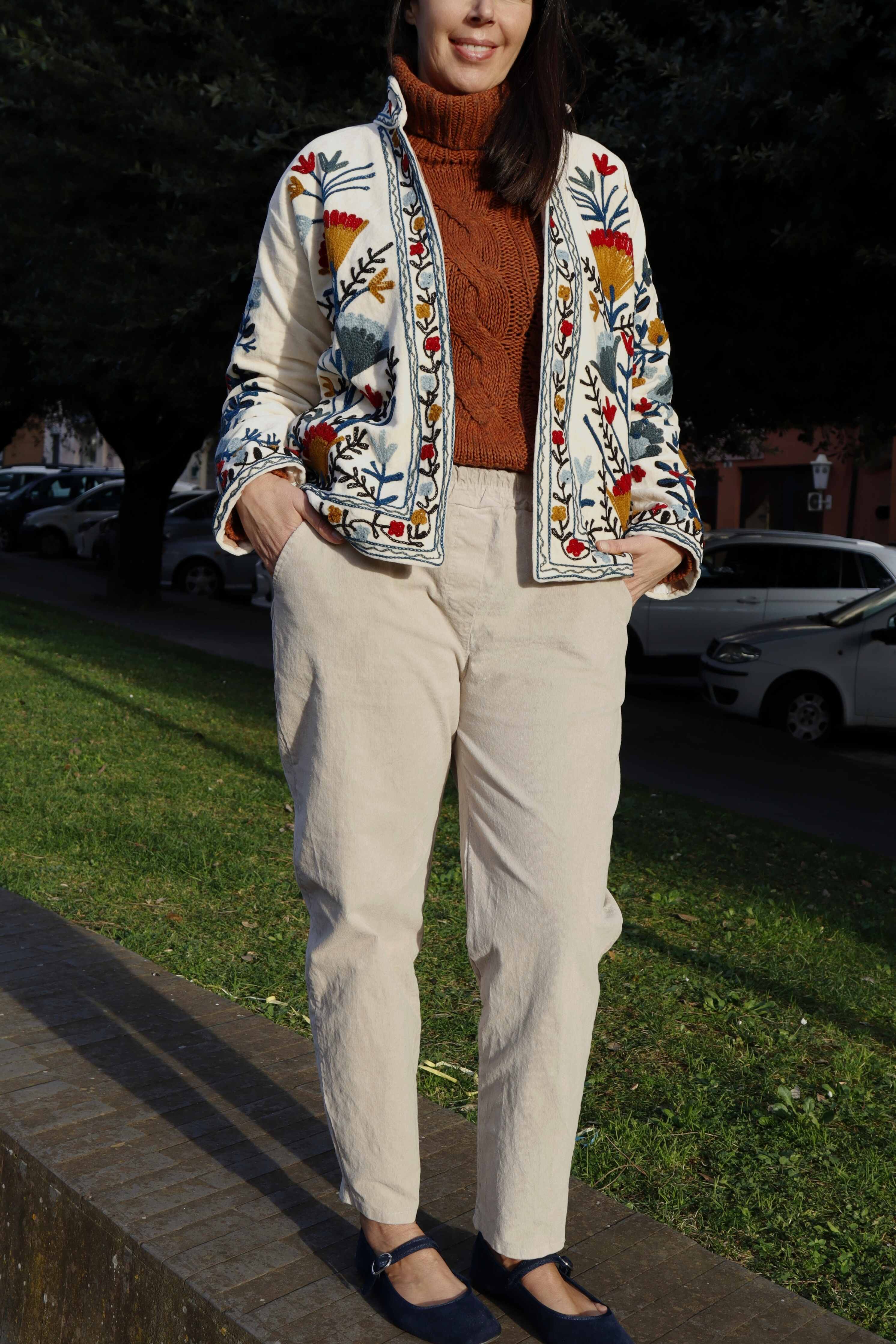 Pantalone in velluto a costine fine in cotone elasticizzato panna