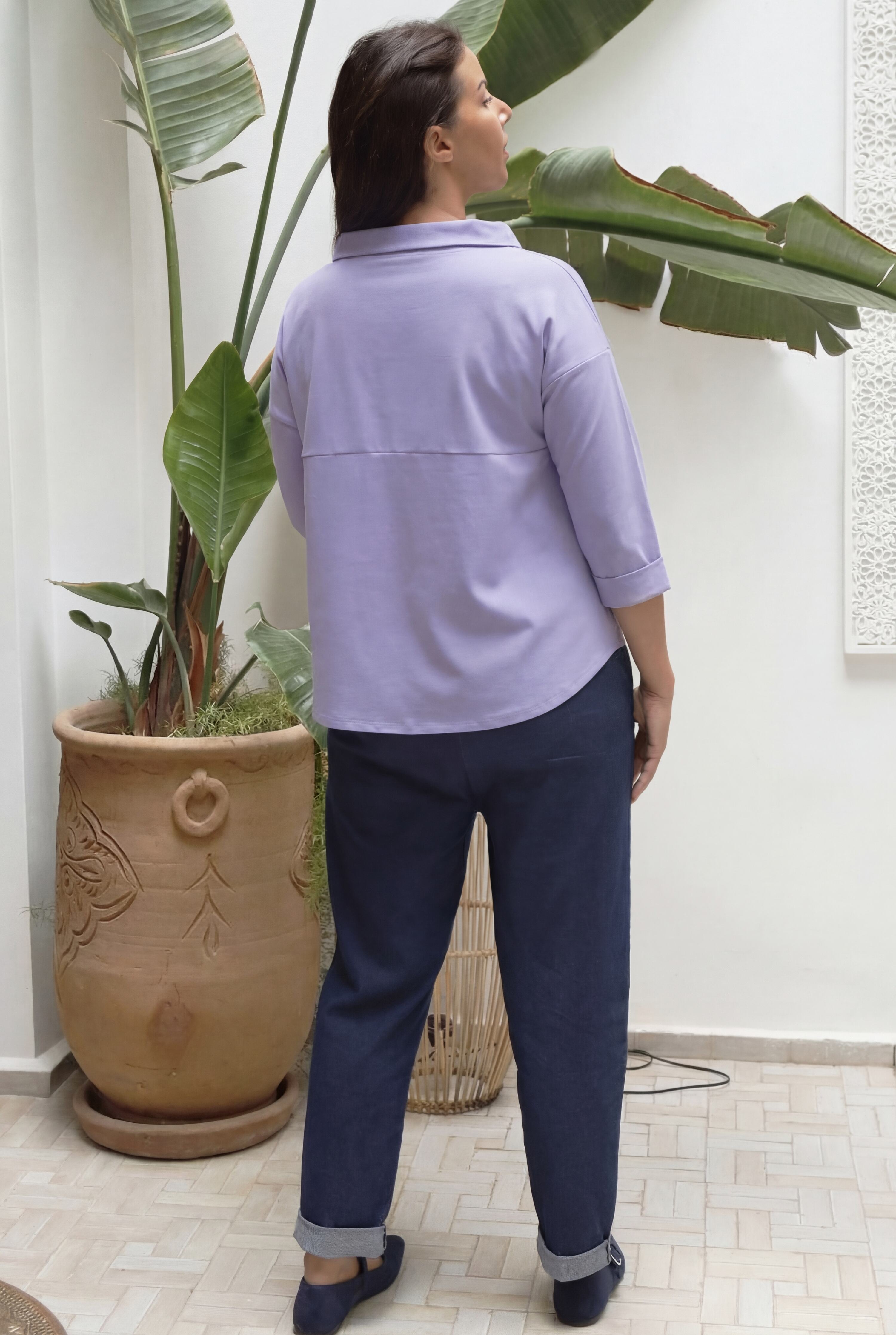 Blusa punto milano colore lilla con collo a vulcano