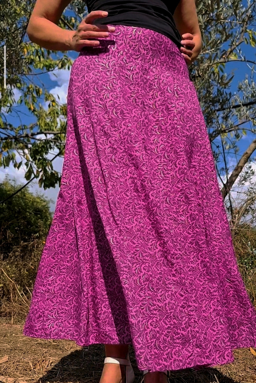 Gonna seta fucsia dettagli oro