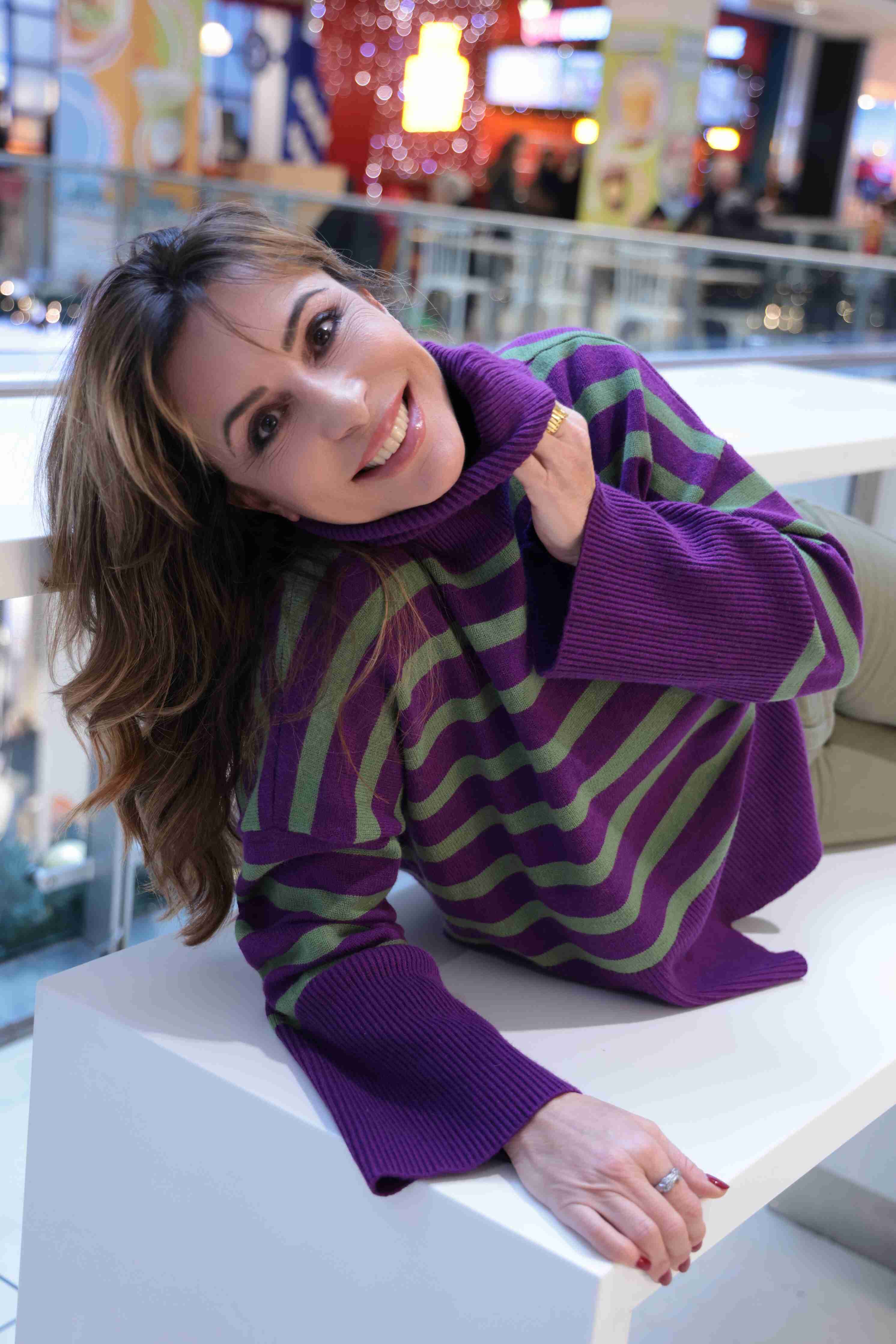 Maglione collo alto a righe viscosa colore Viola e Verde