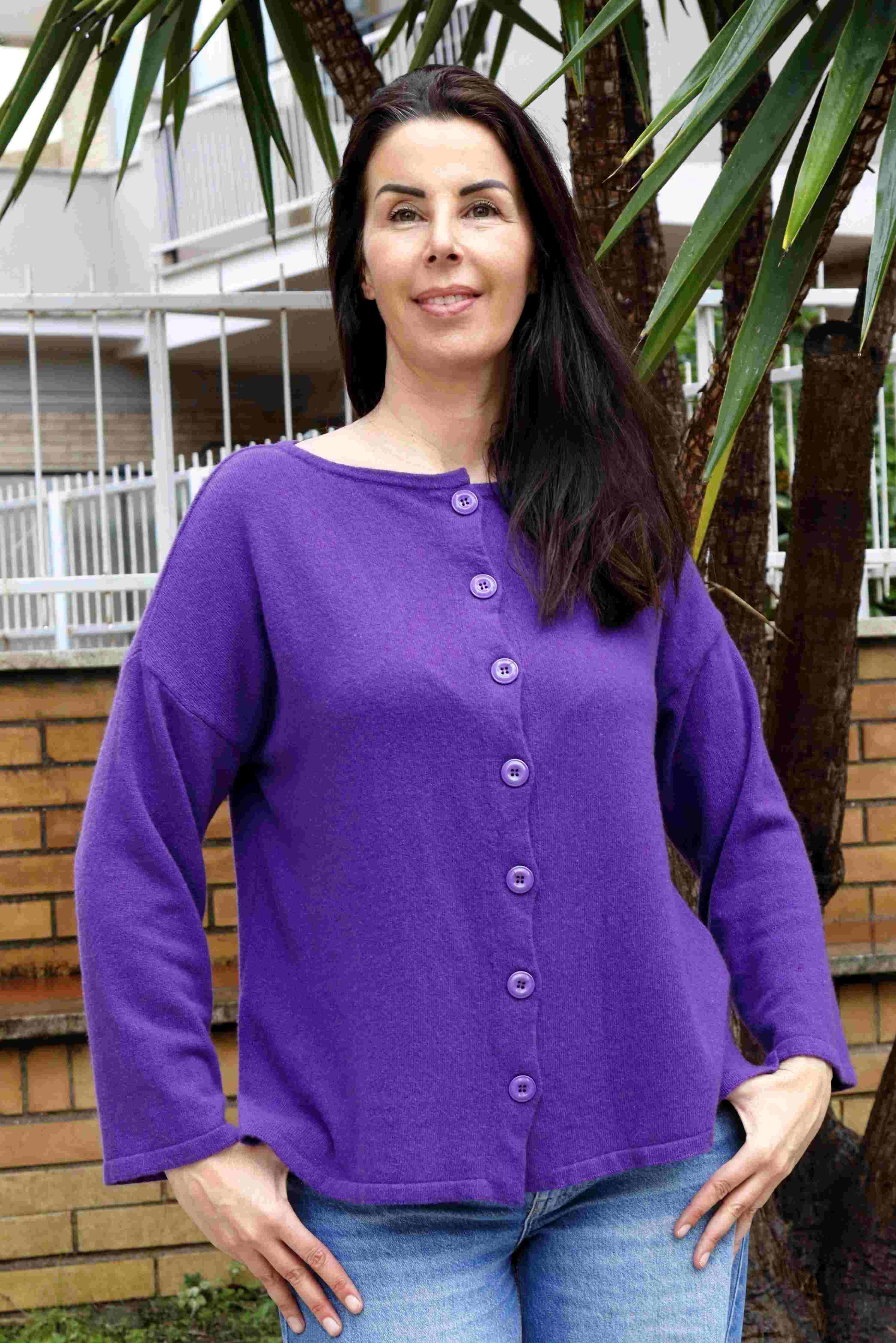 Maglione double face taglio a scatola con bottoni lana e cashmere viola