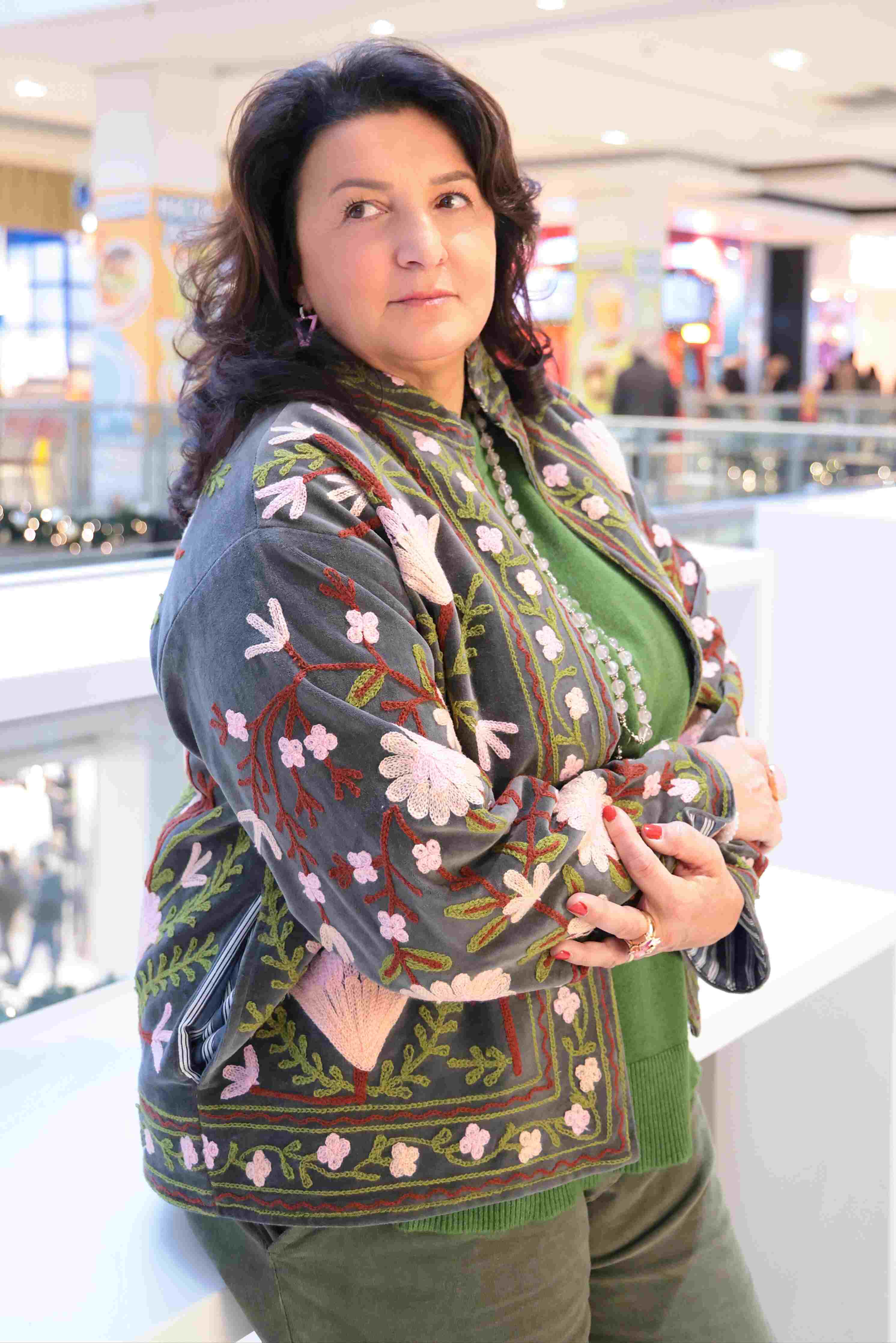 Giacca Velluto Ricamata Verde Militare