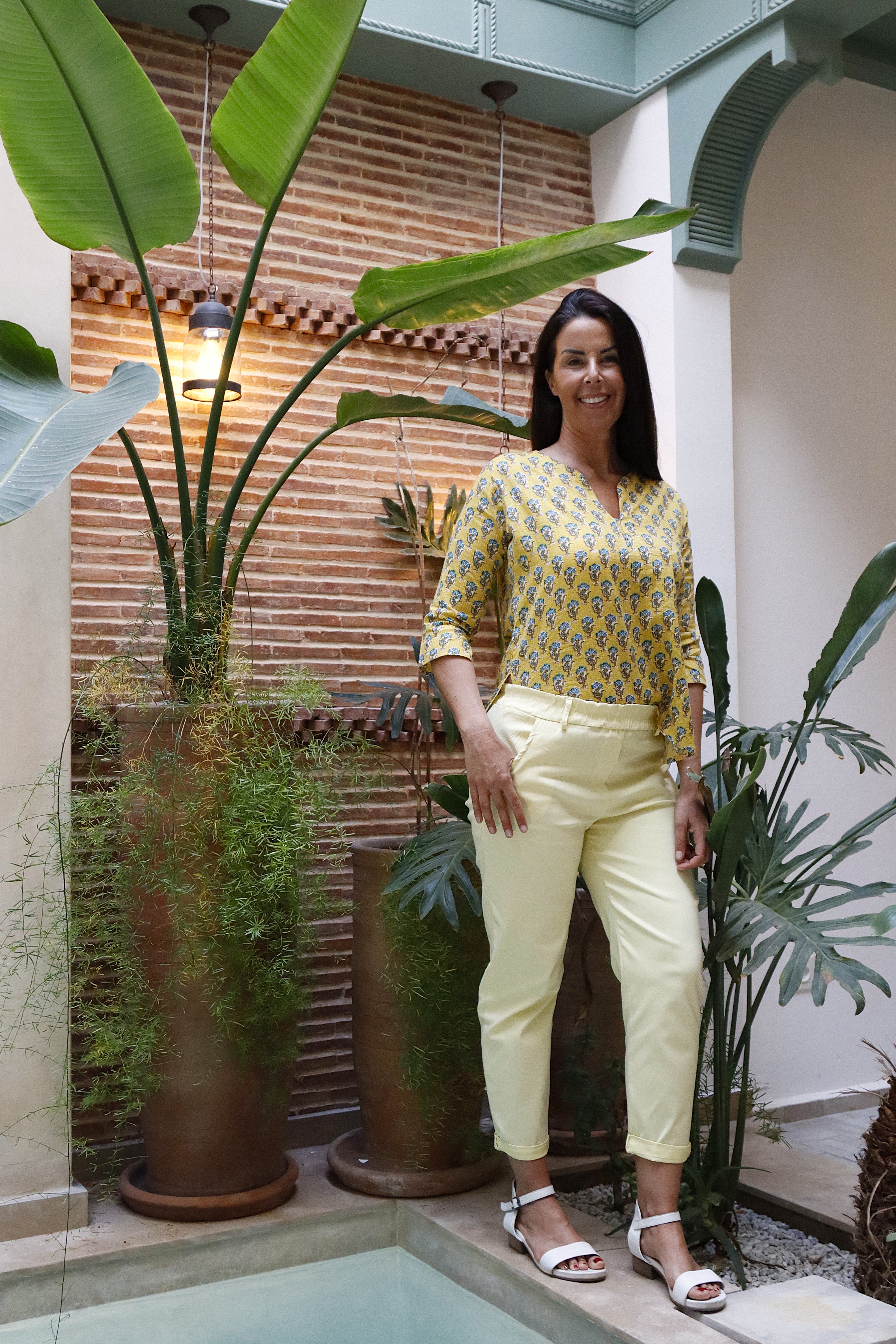 Pantalone Comfly gamba a sigaretta colore giallo elasticizzato viscosa stretch