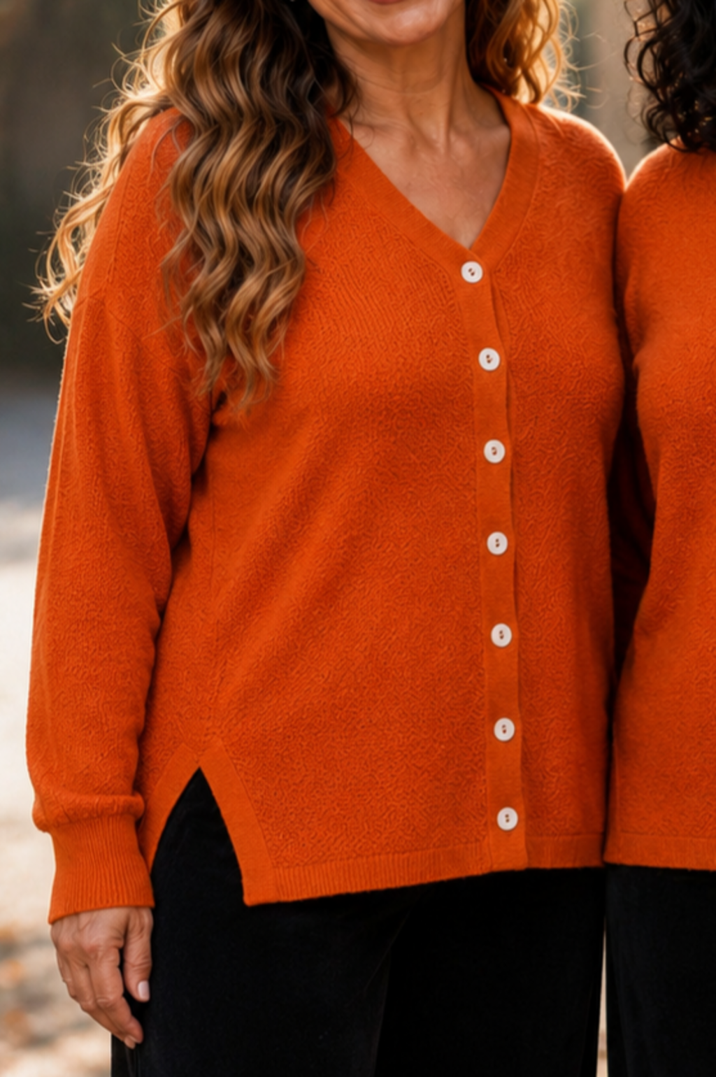 Cardigan Due Modi arancio donna in lana e cashmere Tessimete – dettaglio del capo