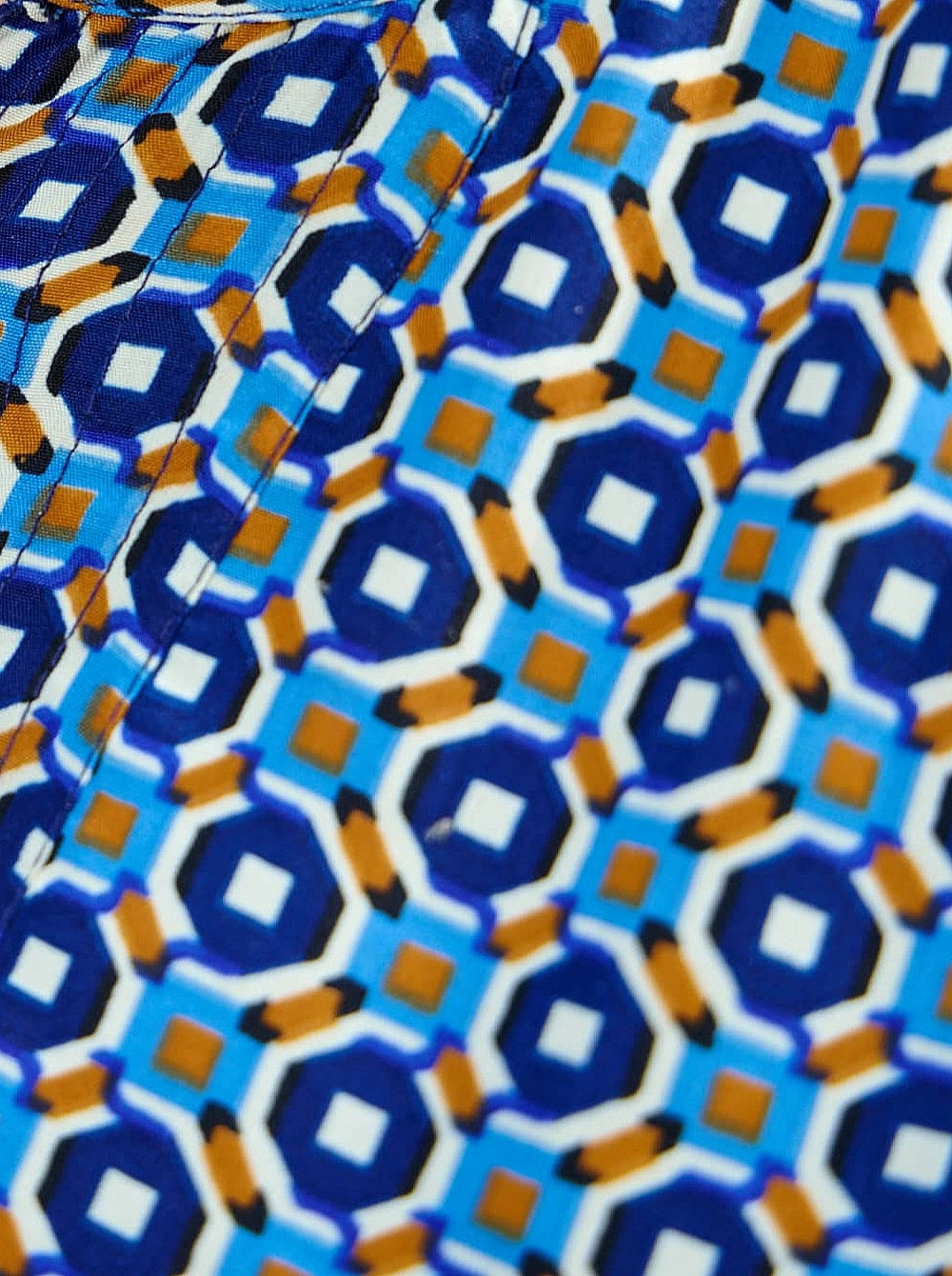 MINI GEOMETRIC PATTERN SHIRT LIGHT BLUE DUST (Silk)
